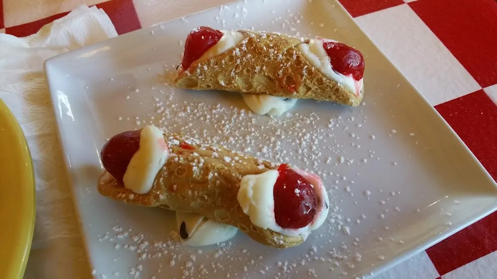 Classic Cannoli